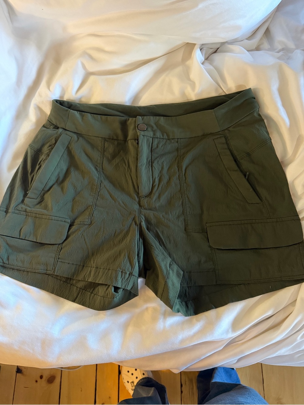 Athleta trkkie dark green Cargo Shorts